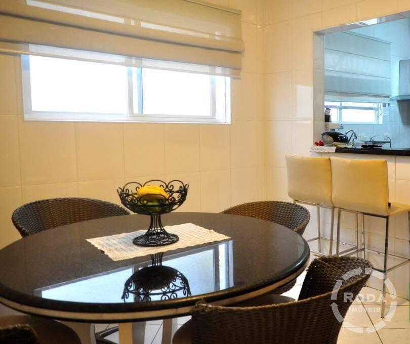 Casa à venda no Embaré: 