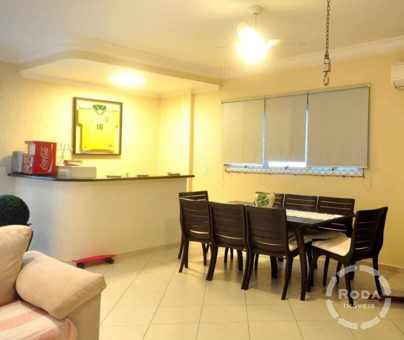 Casa à venda no Embaré: 