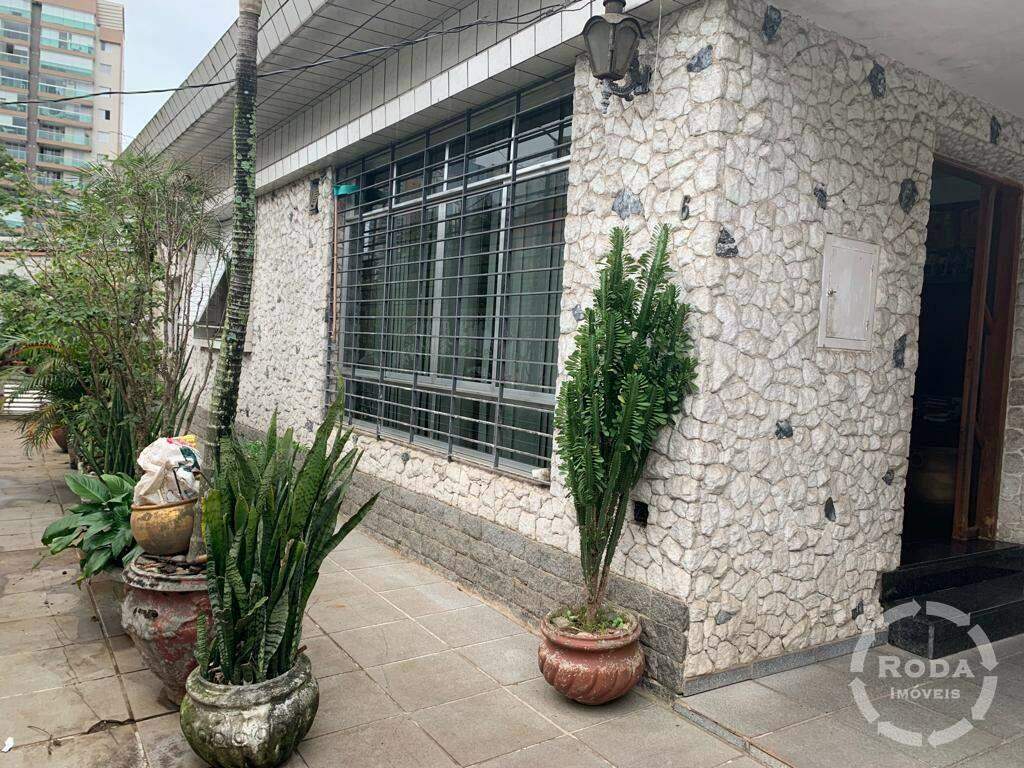 Casa para aluguel no Ponta da Praia: 