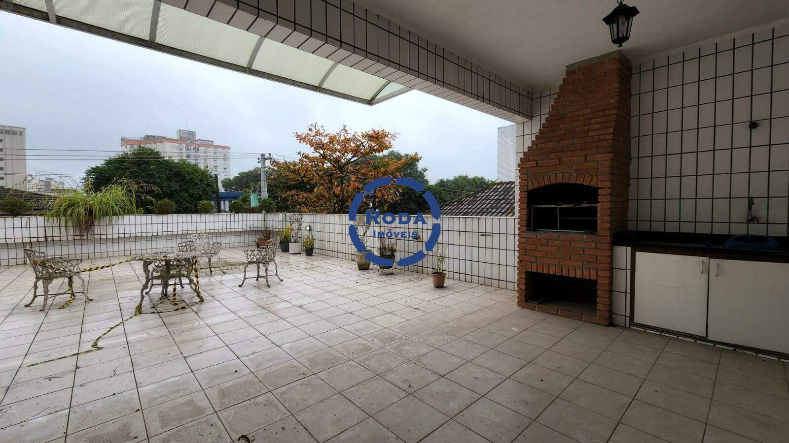 Casa à venda no Embaré: 