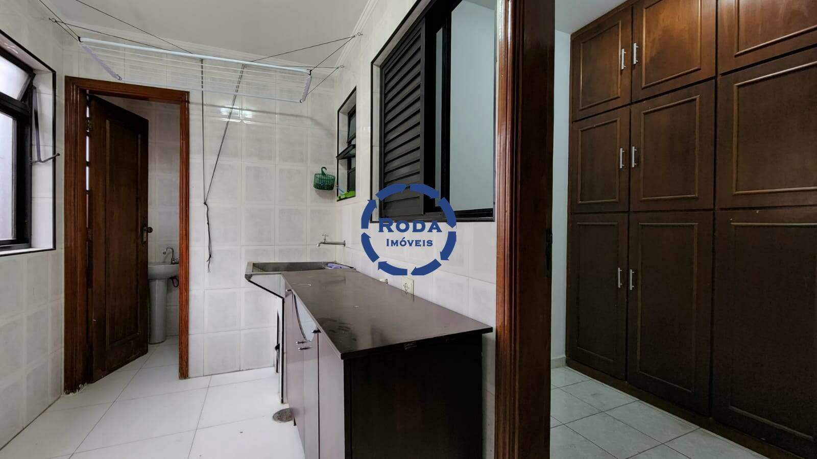 Casa à venda no Embaré: 
