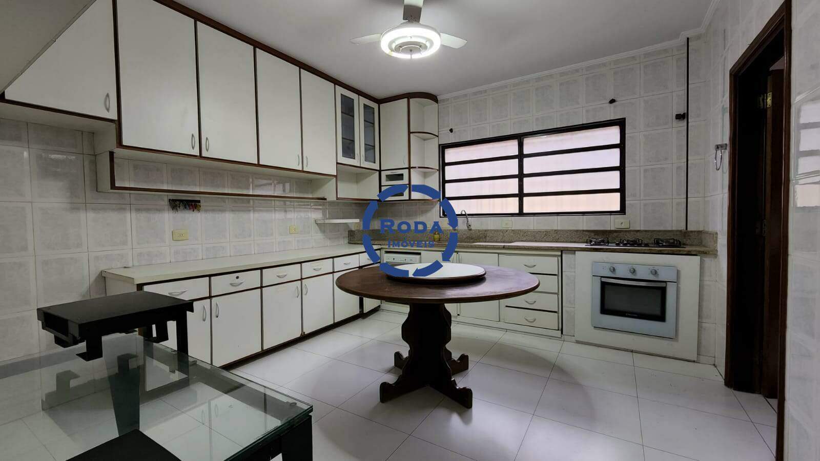 Casa à venda no Embaré: 
