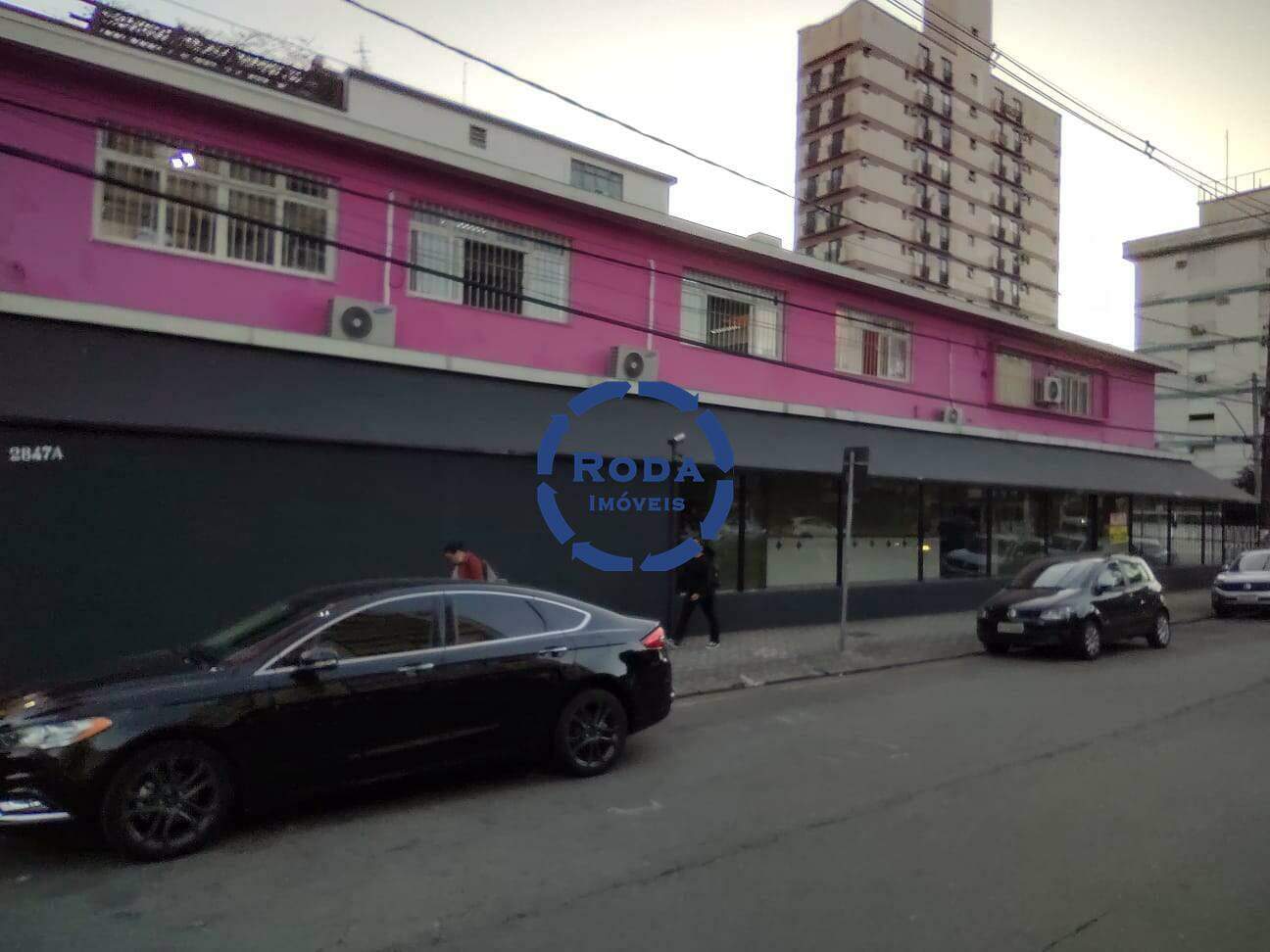Loja para aluguel no Embaré: 