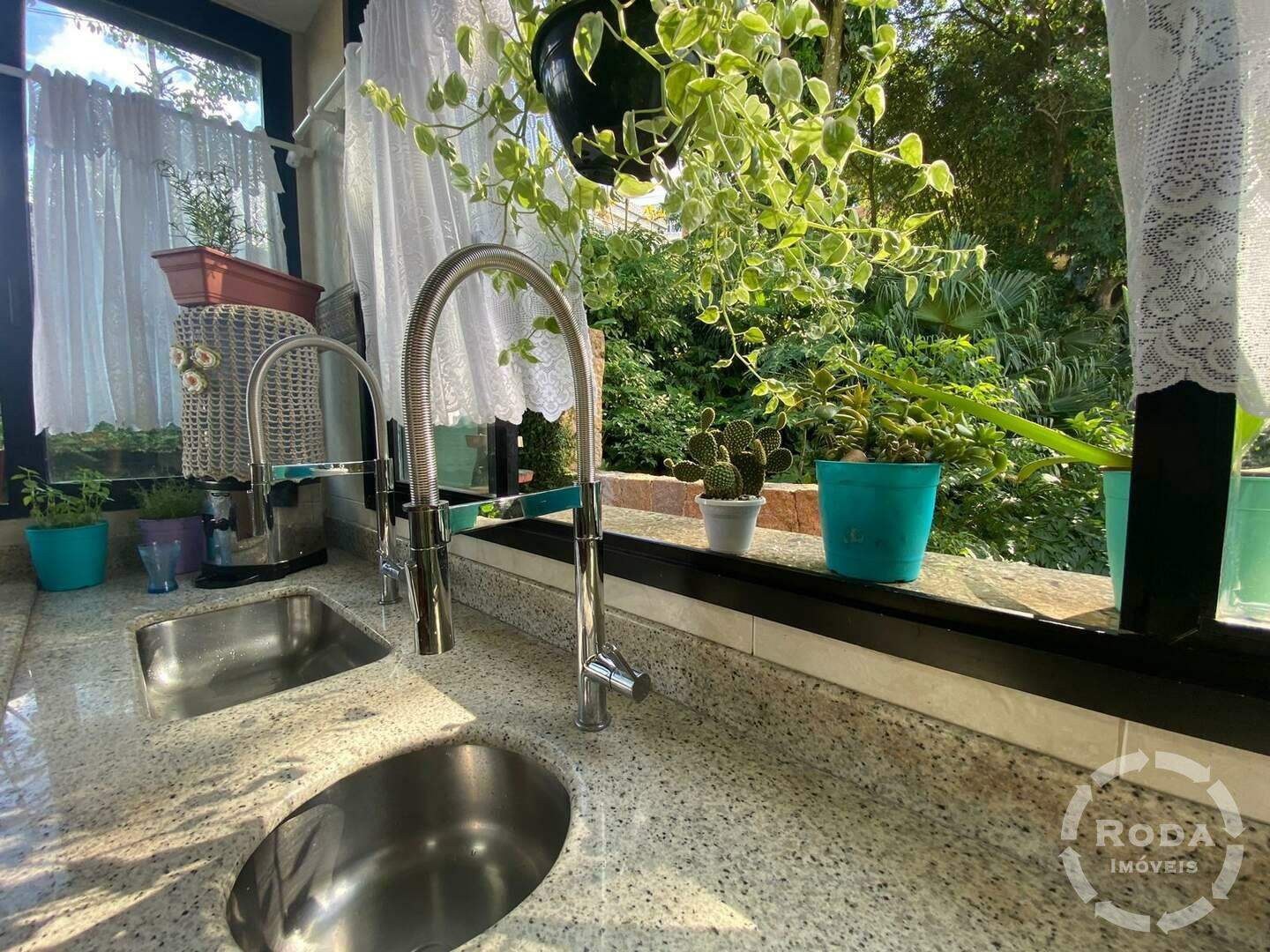 Casa à venda no Marapé: 