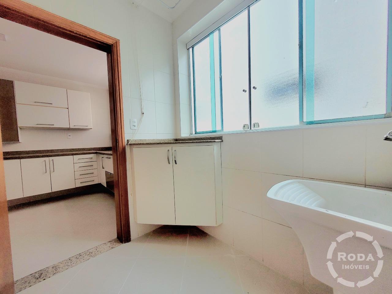 Casa à venda no Embaré: 