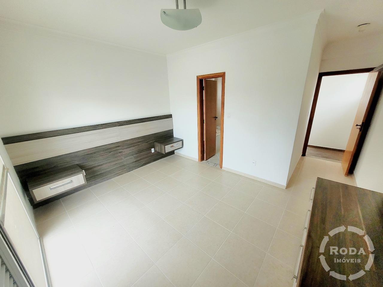 Casa à venda no Embaré: 