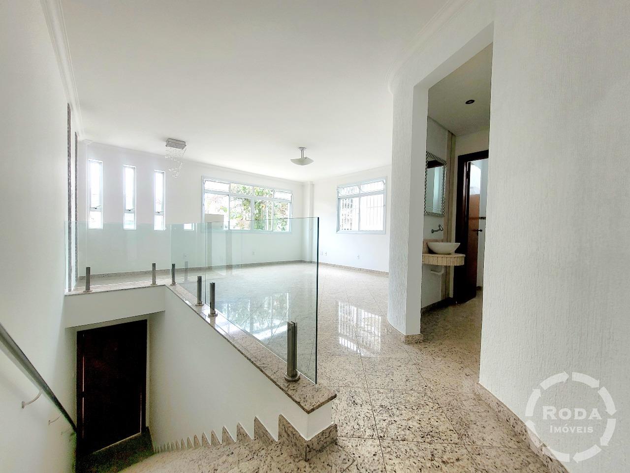 Casa à venda no Embaré: 