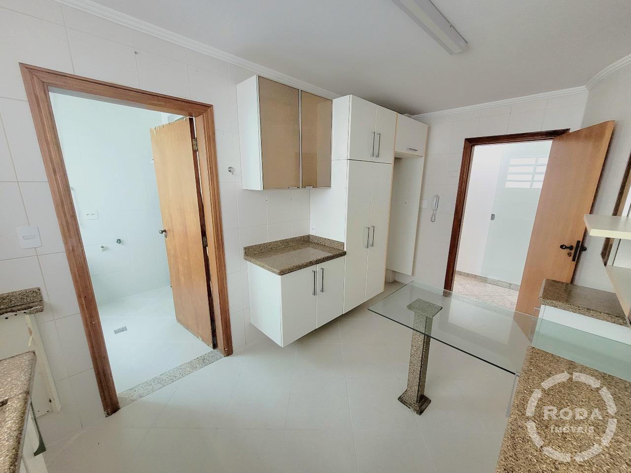 Casa à venda no Embaré: 