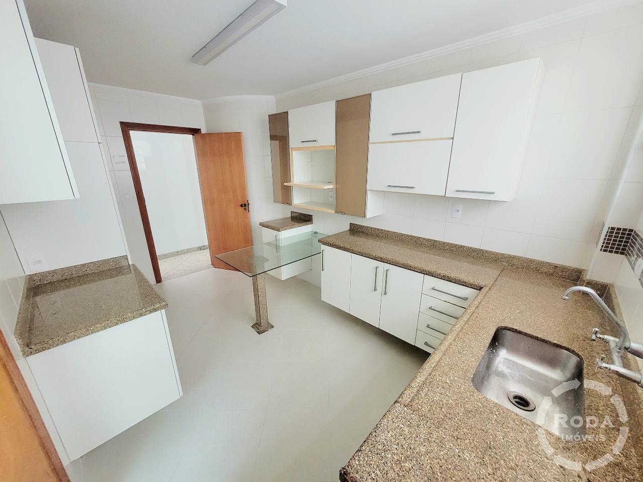 Casa à venda no Embaré: 