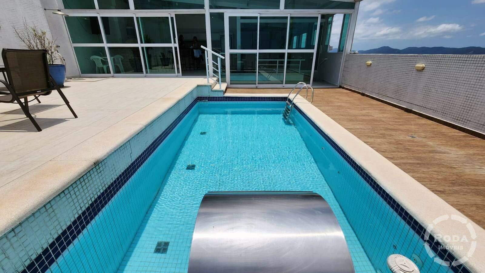 Cobertura à venda no Aparecida: 