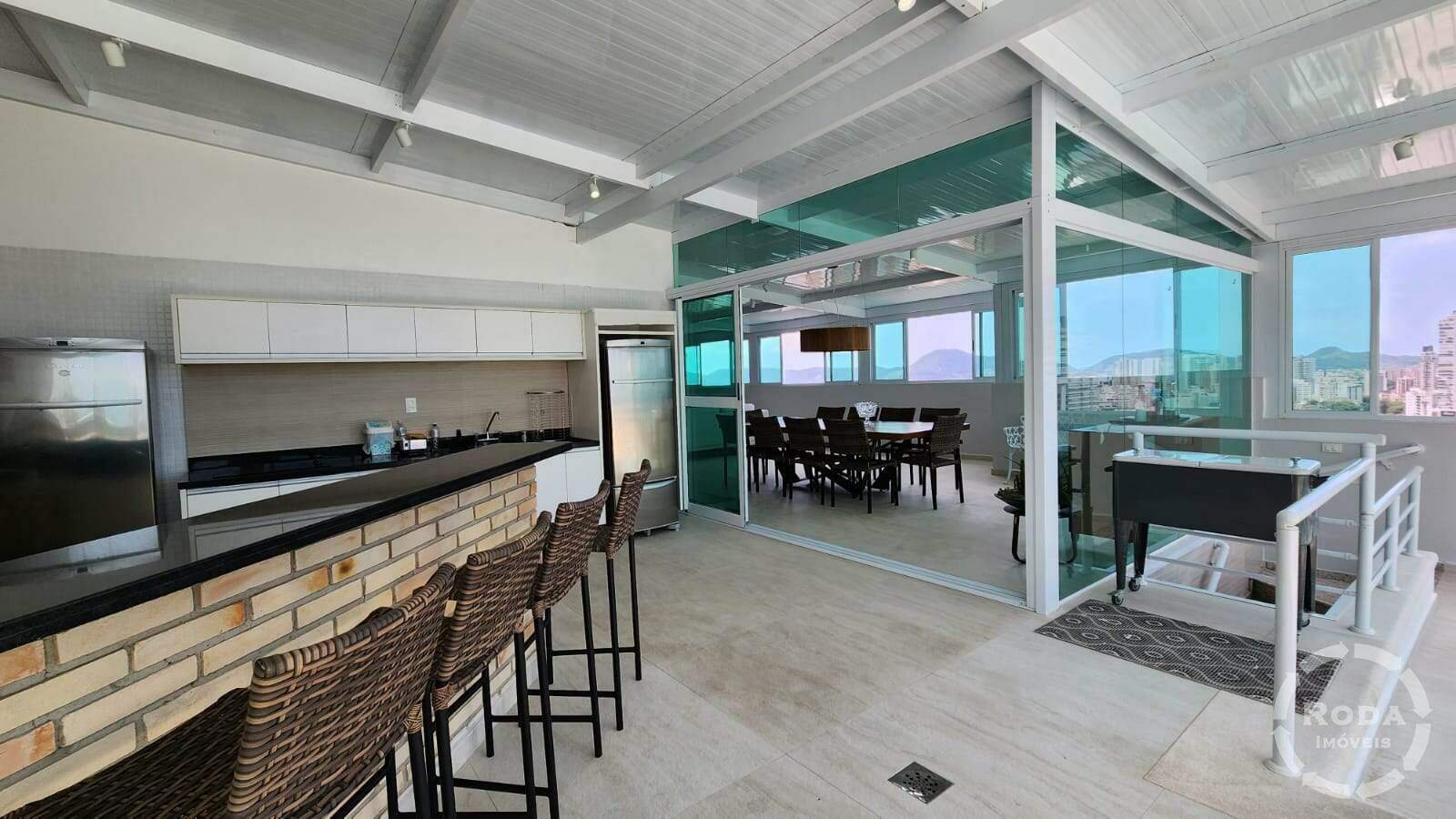 Cobertura à venda no Aparecida: 