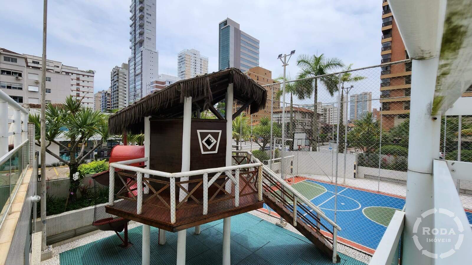 Cobertura à venda no Aparecida: 