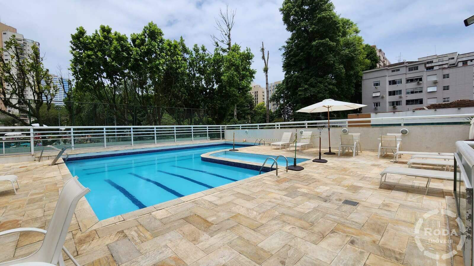 Cobertura à venda no Aparecida: 