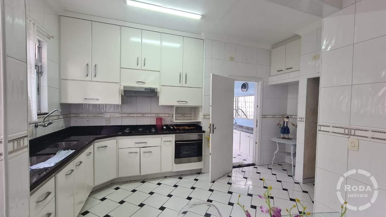 Casa à venda no Marapé: 