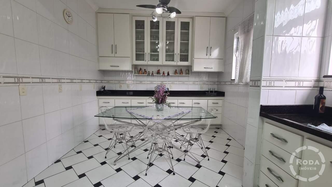 Casa à venda no Marapé: 