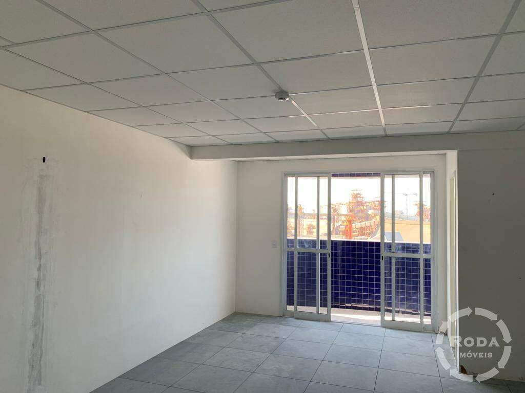 Sala à venda no Ponta da Praia: