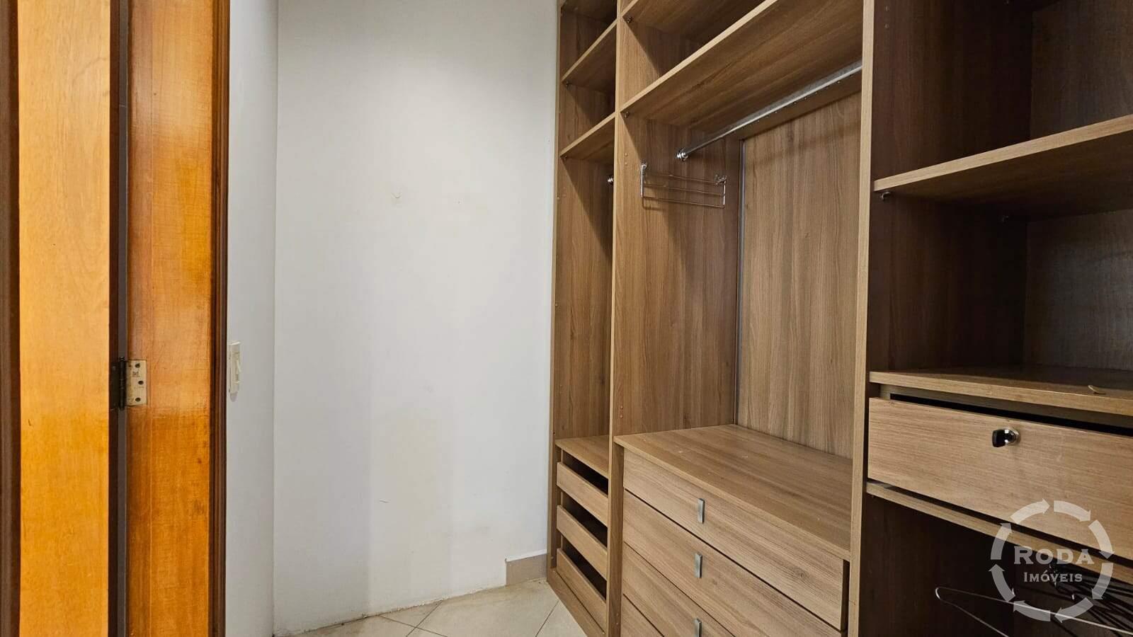 Casa à venda no Embaré: 