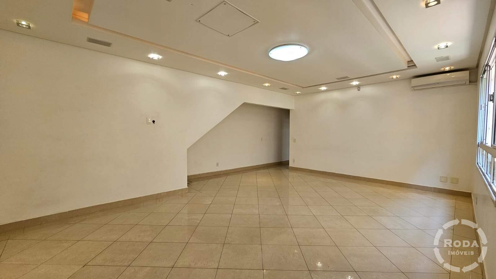 Casa à venda no Embaré: 