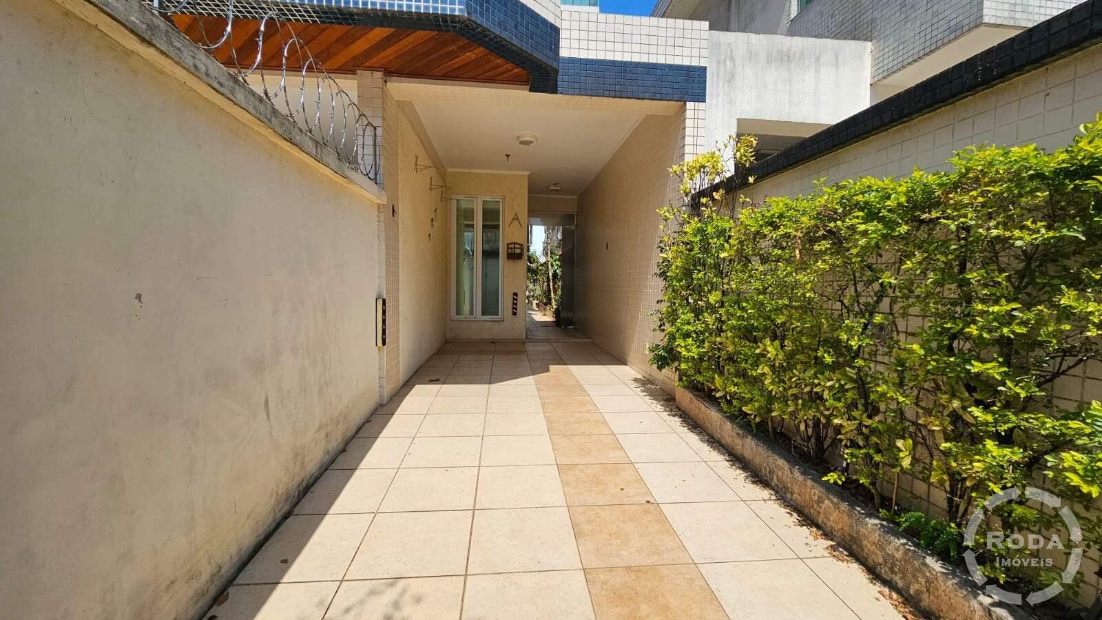 Casa à venda no Embaré: 