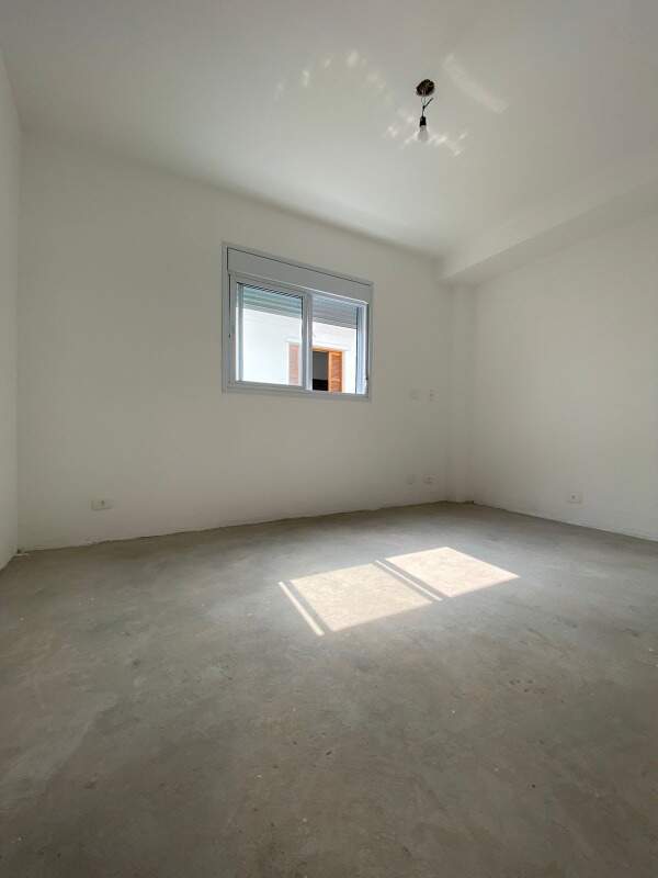 Casa à venda no Embaré: 