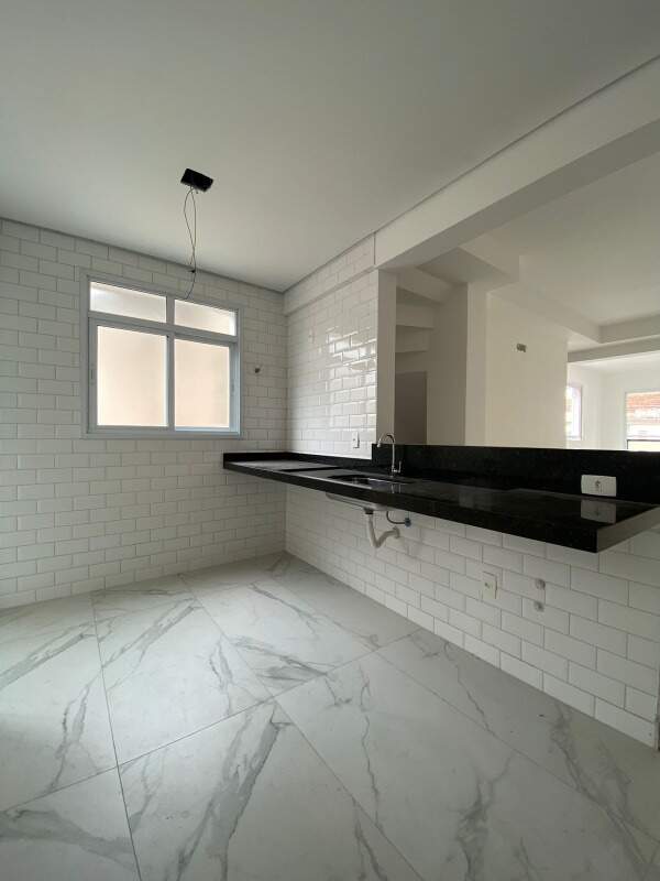 Casa à venda no Embaré: 