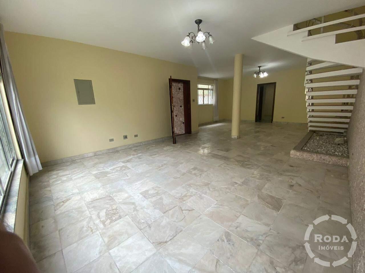 Sobrado Geminado à venda no Gonzaga: 