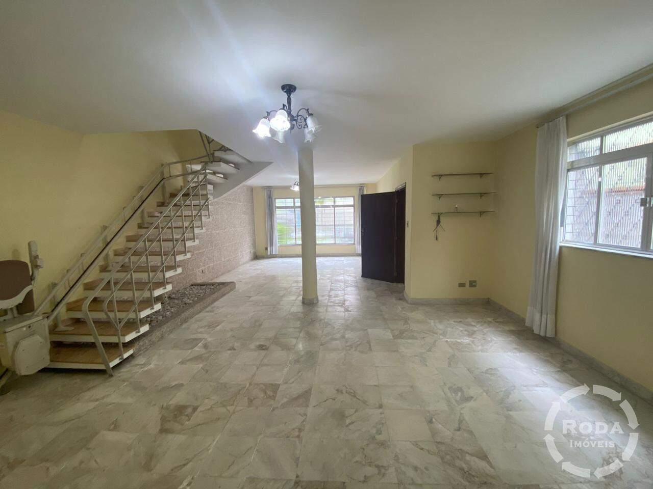 Sobrado Geminado à venda no Gonzaga: 