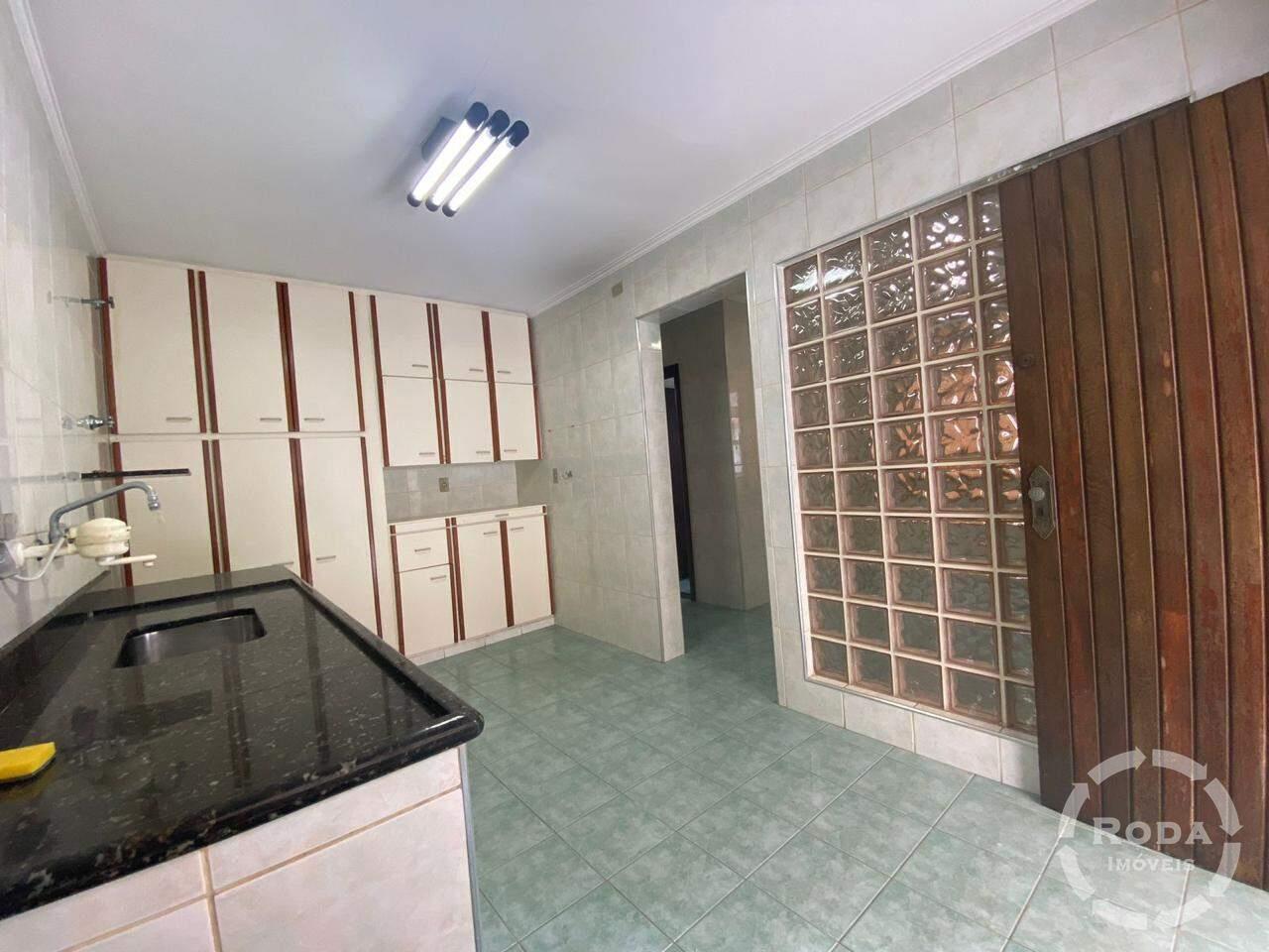 Sobrado Geminado à venda no Gonzaga: 