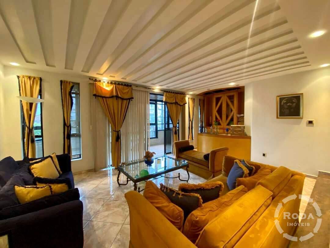 Casa à venda no Embaré: 