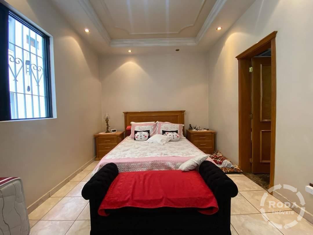 Casa à venda no Embaré: 