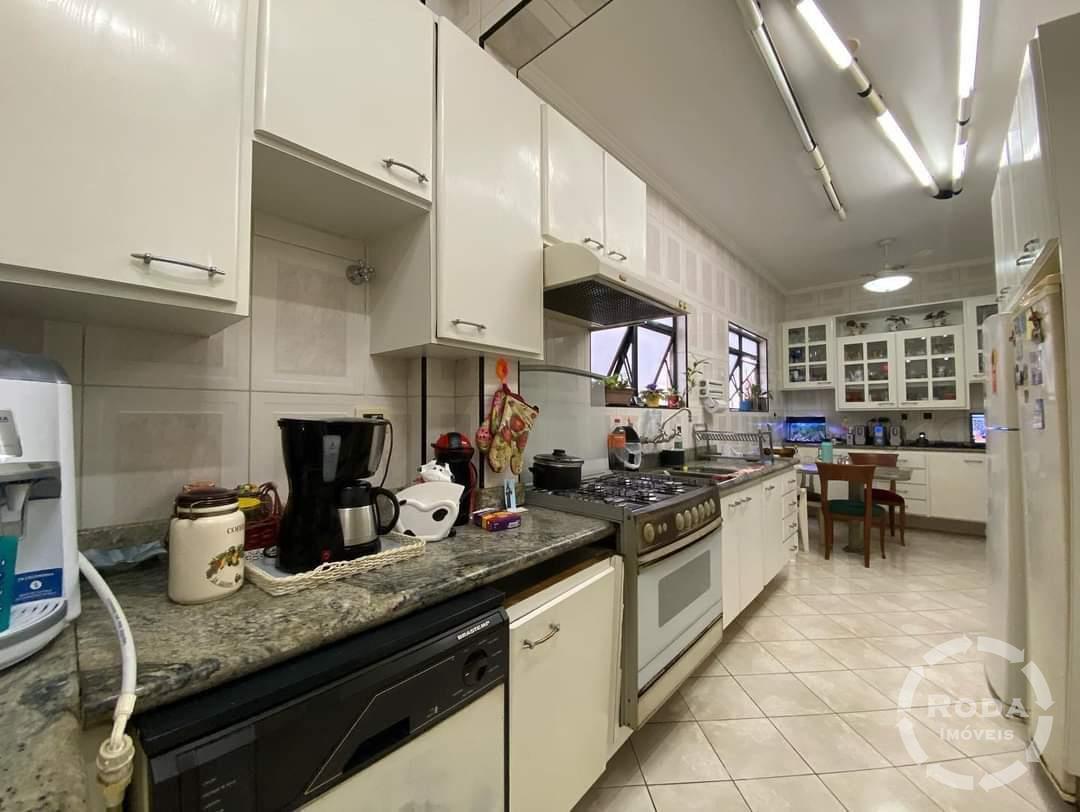 Casa à venda no Embaré: 