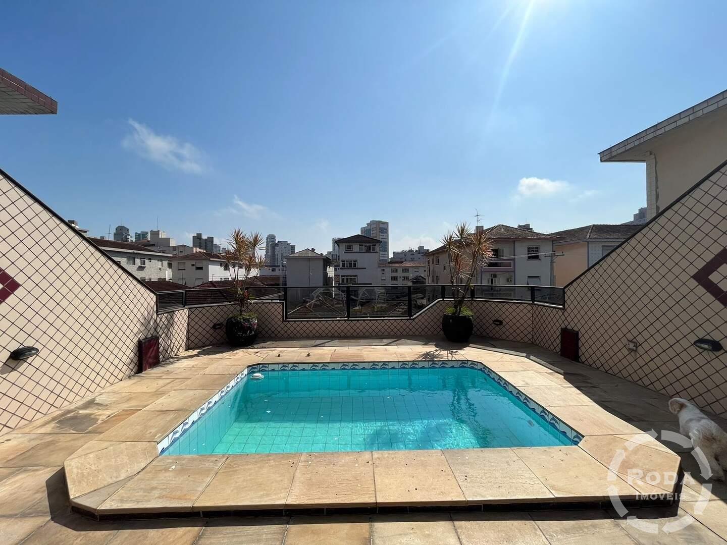 Casa à venda no Embaré: 