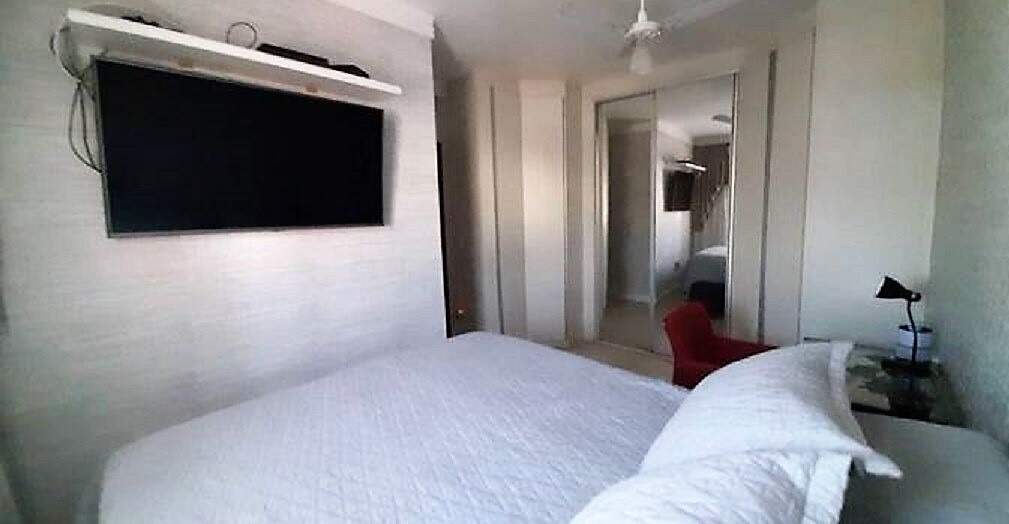 Casa de Condomínio à venda no Macuco: 
