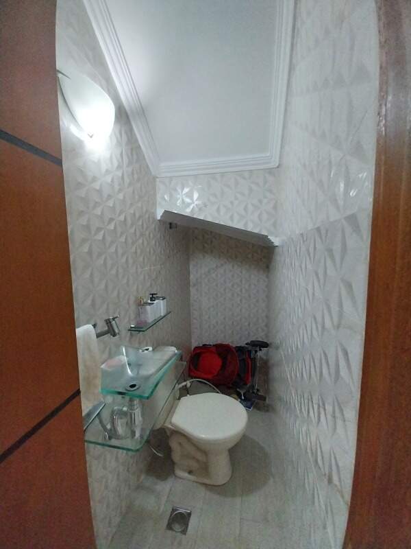 Casa de Condomínio à venda no Macuco: 
