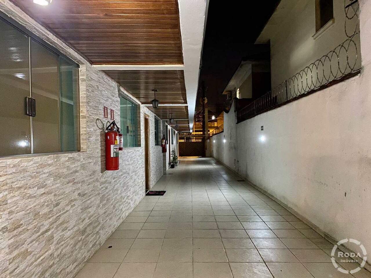 Casa de Condomínio à venda no Macuco: 