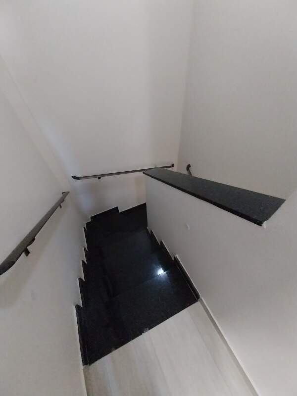 Casa de Condomínio à venda no Macuco: 
