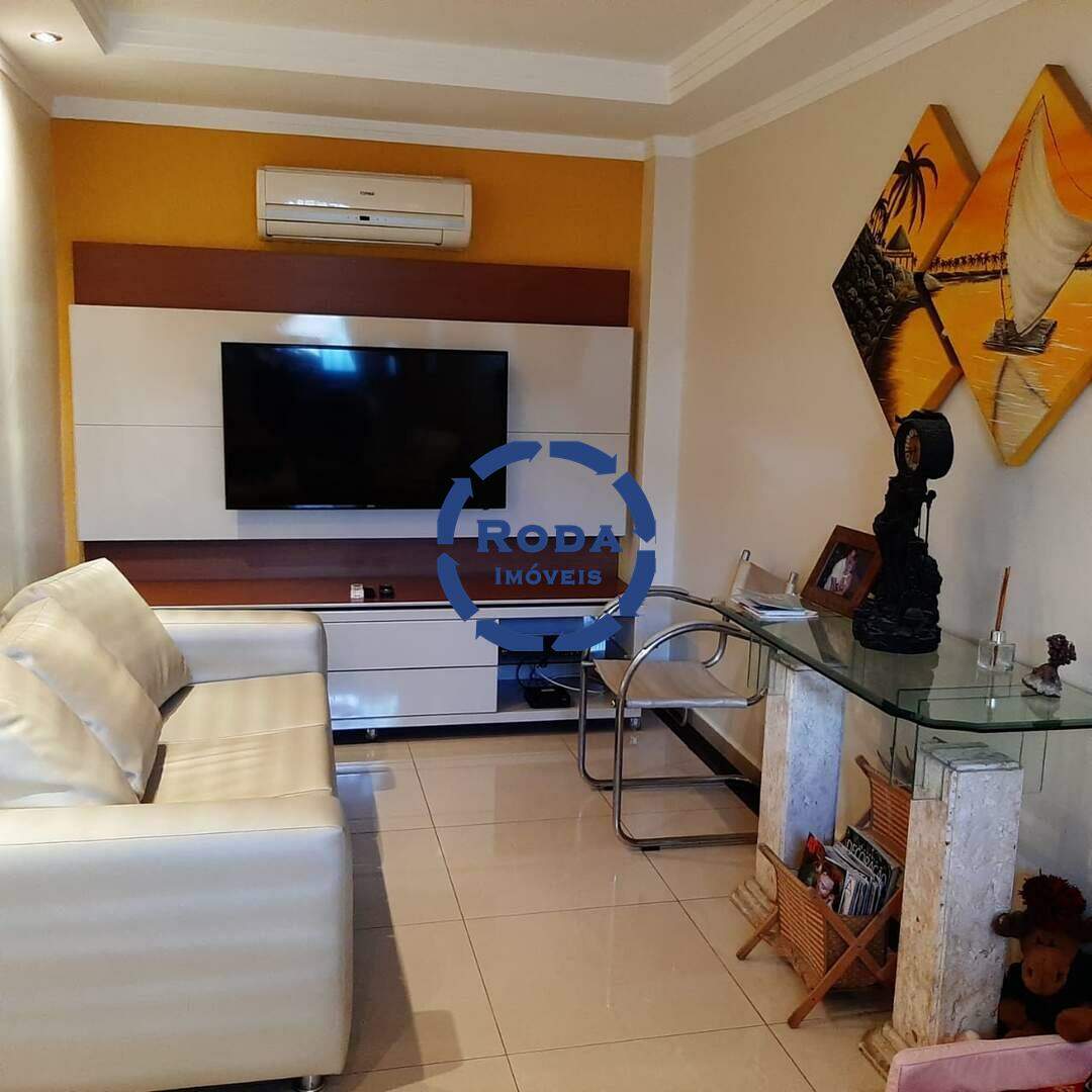 Casa de Condomínio à venda no Macuco: 