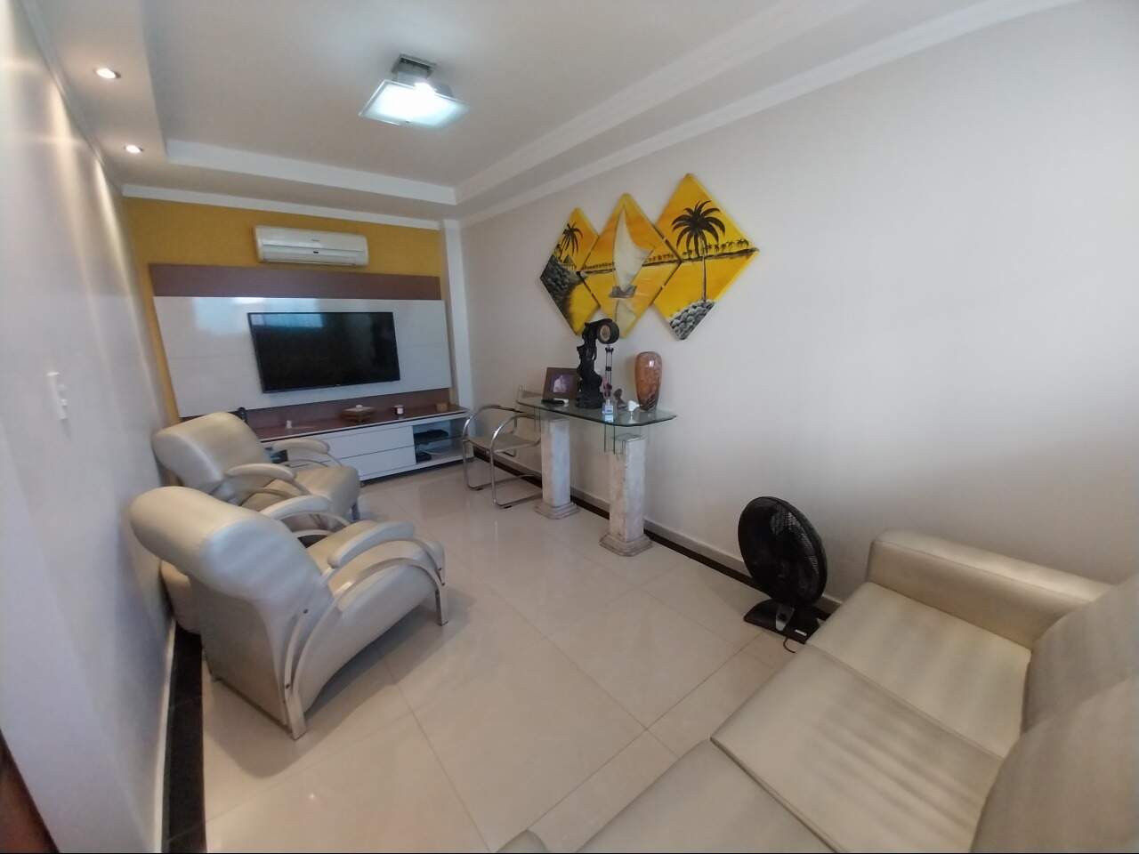 Casa de Condomínio à venda no Macuco: 