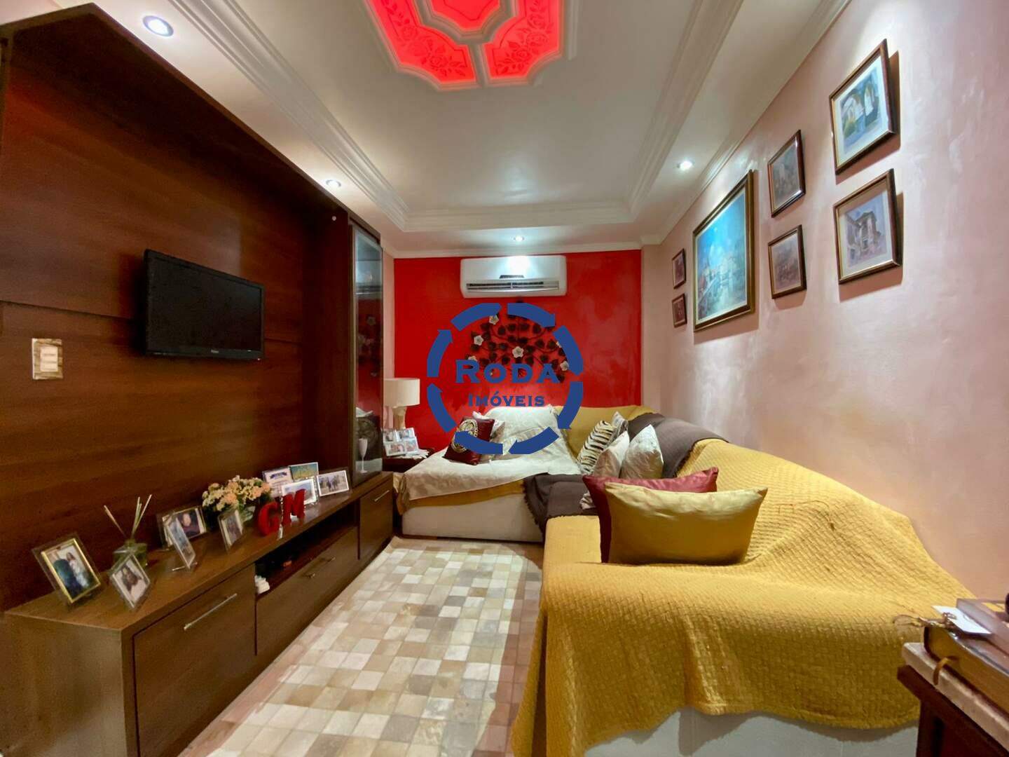 Casa de Condomínio à venda no Macuco: 
