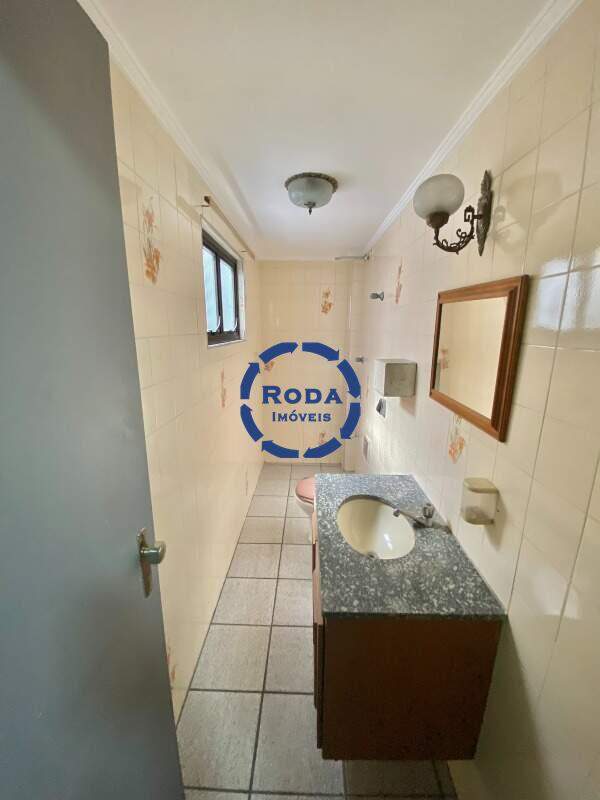 Casa para aluguel no Campo Grande: 