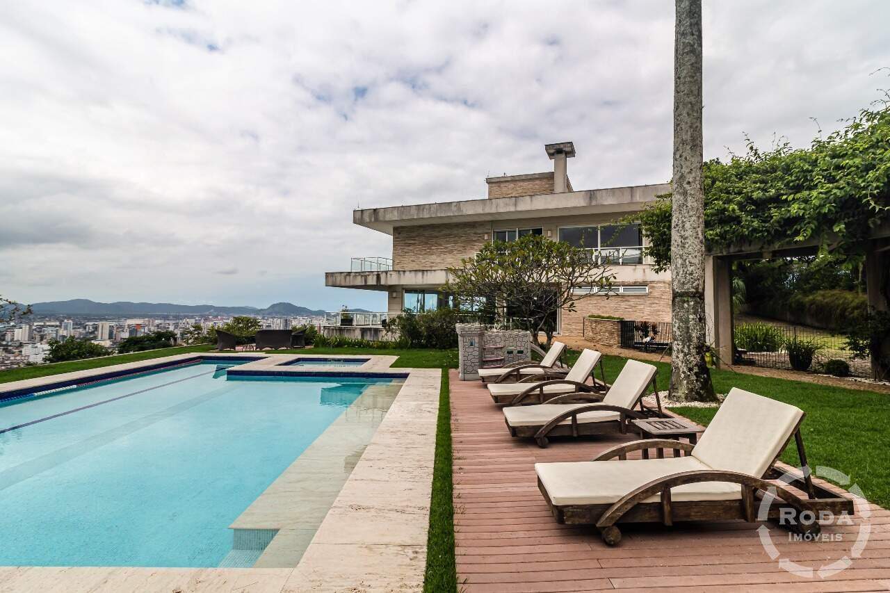 Casa à venda no Marapé: 