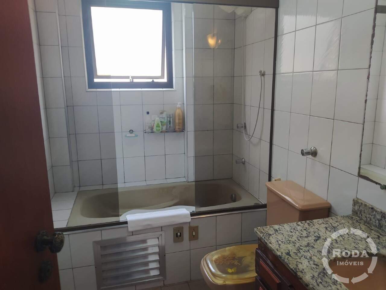 Apartamento à venda no Ponta da Praia: 