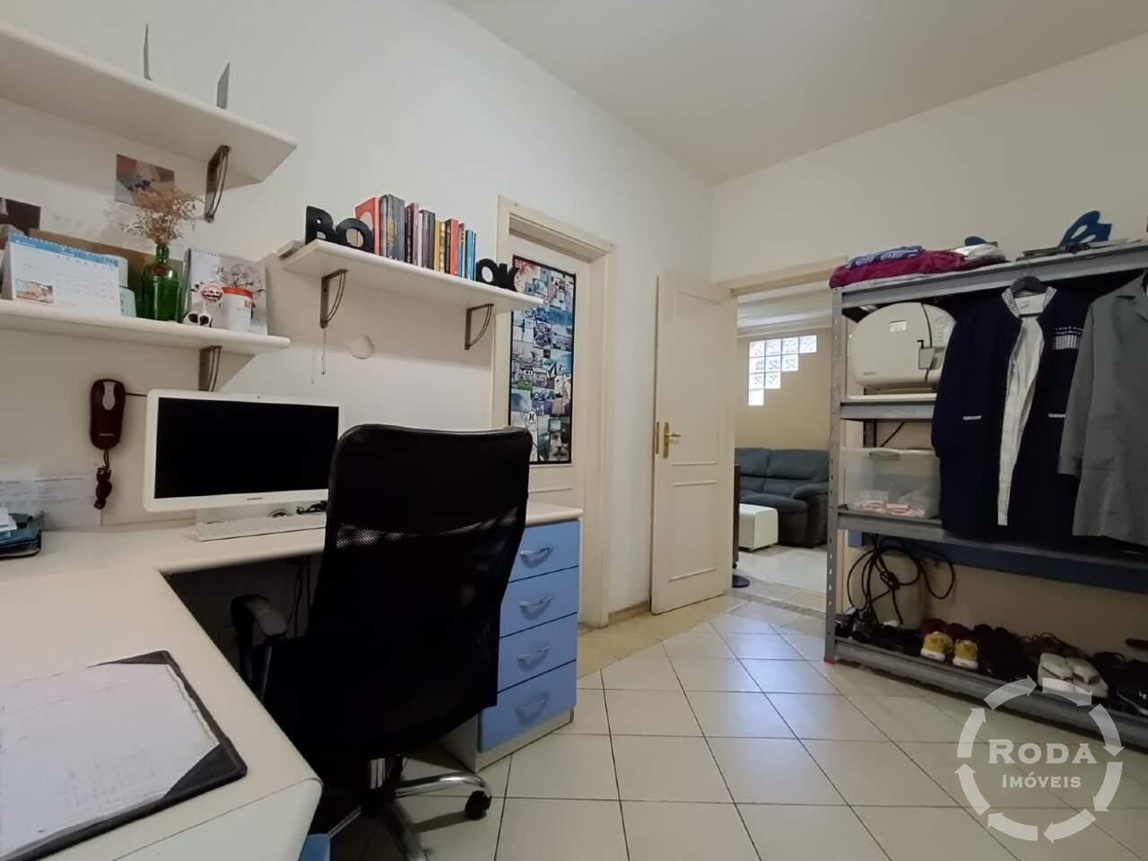 Casa à venda no Ponta da Praia: 