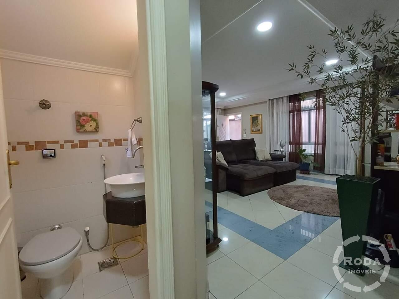 Casa à venda no Ponta da Praia: 