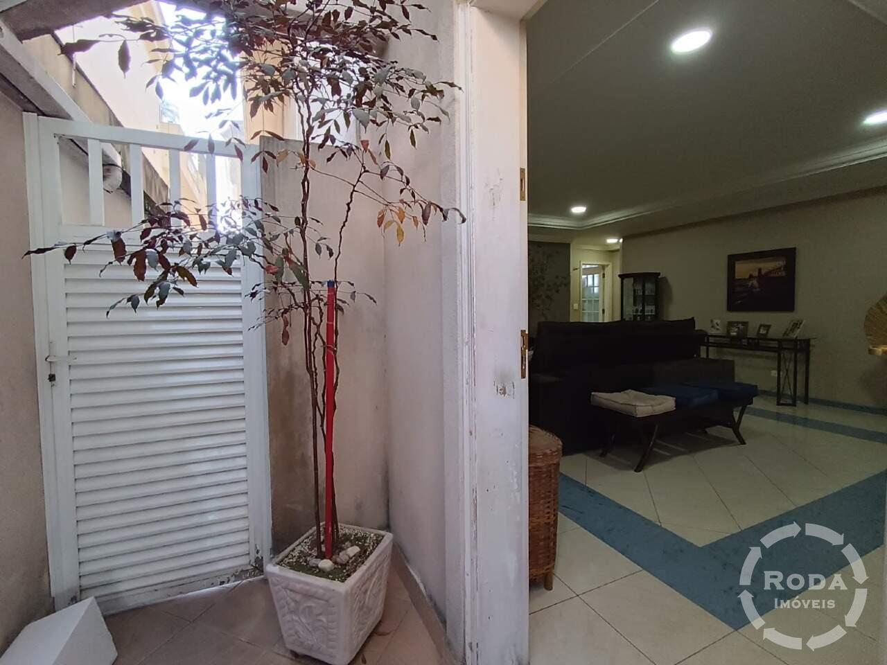 Casa à venda no Ponta da Praia: 