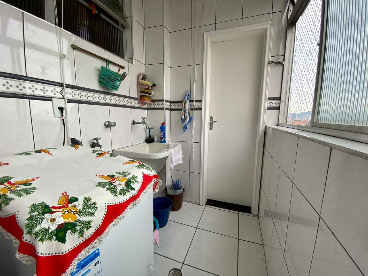 Apartamento à venda no Embaré: 