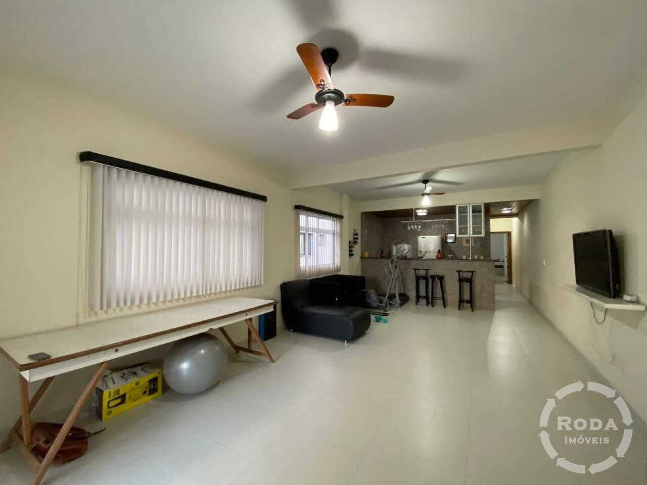 Casa à venda no Embaré: 