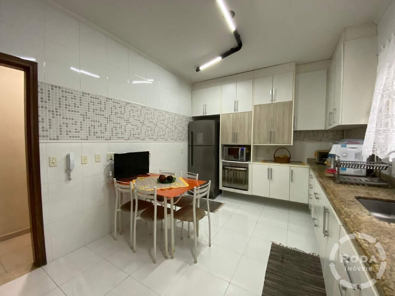 Casa à venda no Embaré: 