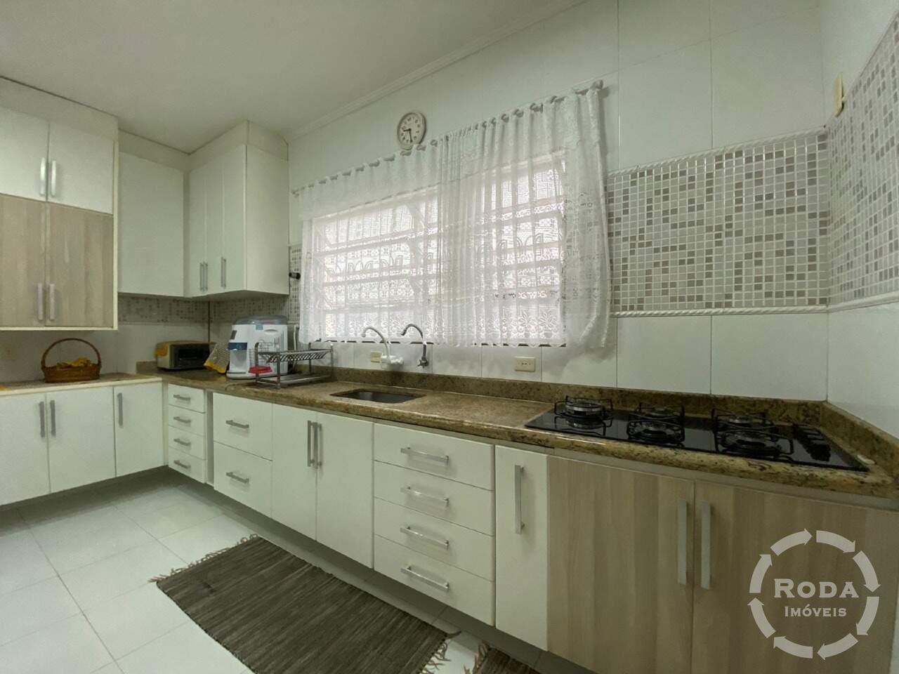 Casa à venda no Embaré: 