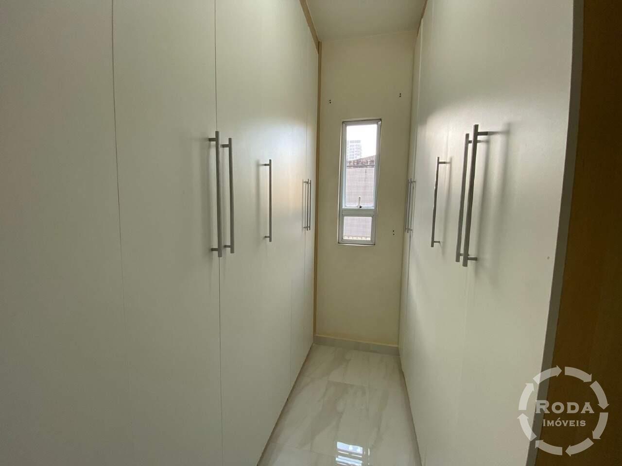 Casa à venda no Embaré: 